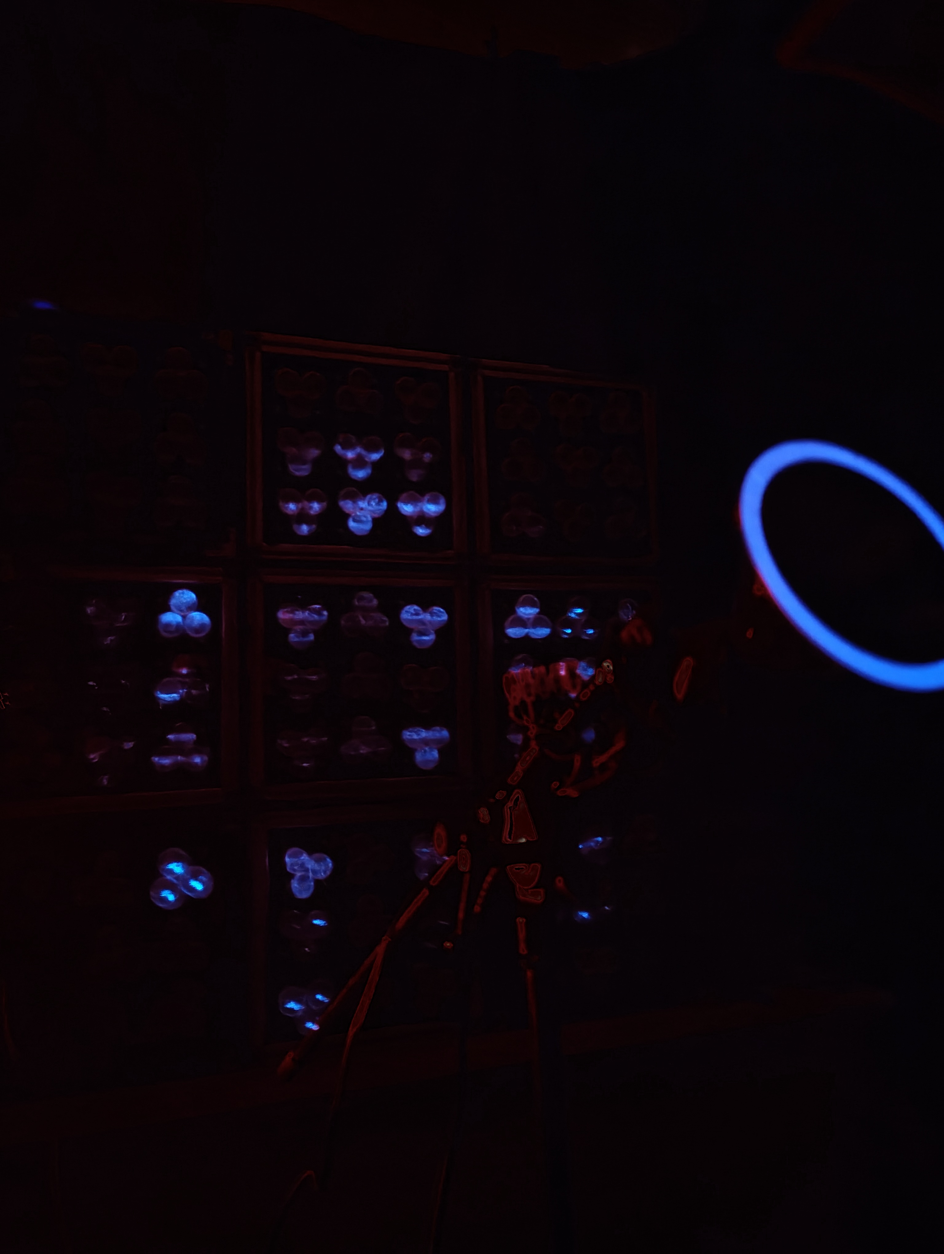 Breathing into the array